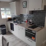 Matty's Pub - Apartment's 아파트 칼로