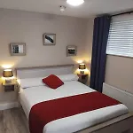 Matty's Pub - Apartment's * Κάρλοου