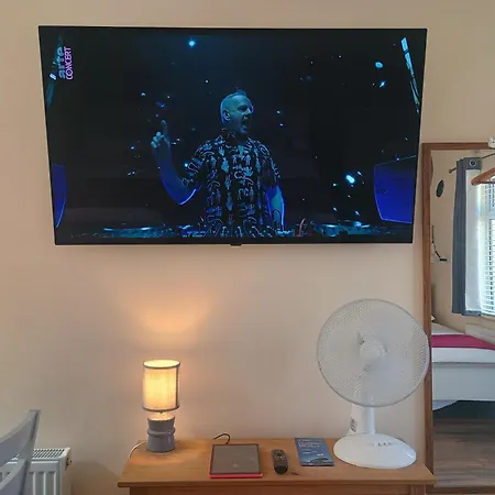 Matty's Pub - Apartment's Lejlighed Carlow