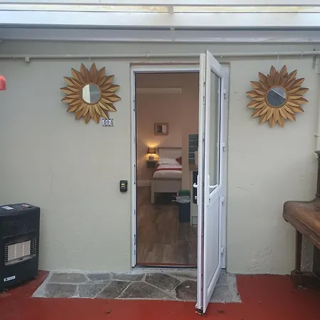 Matty's Pub - Apartment's * Carlow